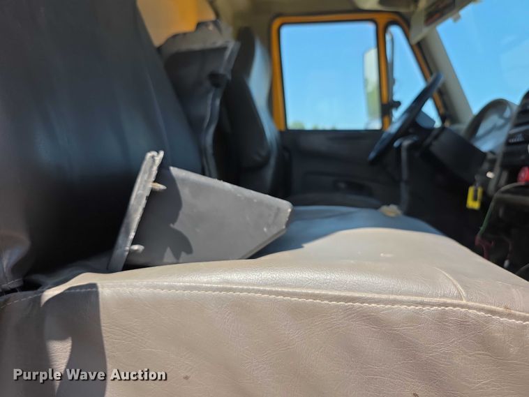 image for item EF3640 2014 International 7600 dump truck