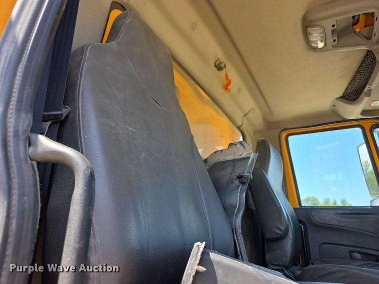 image for item EF3640 2014 International 7600 dump truck