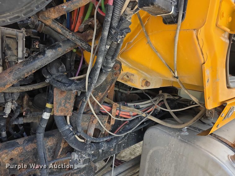 image for item EF3640 2014 International 7600 dump truck