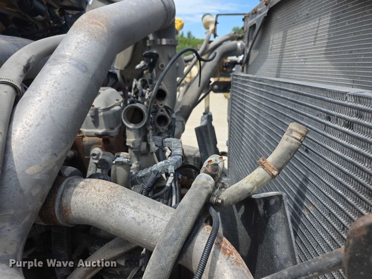 image for item EF3640 2014 International 7600 dump truck