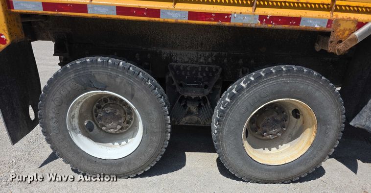 image for item EF3640 2014 International 7600 dump truck