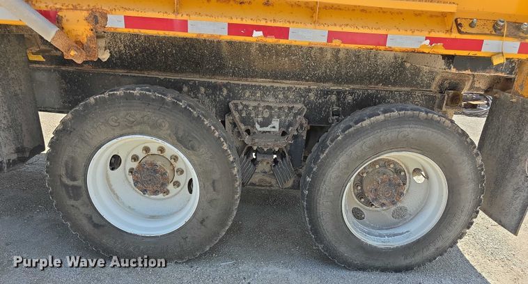 image for item EF3640 2014 International 7600 dump truck