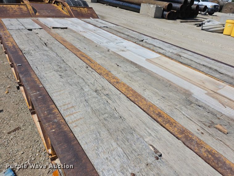 image for item EF3641 2004 Load King lowboy equipment trailer