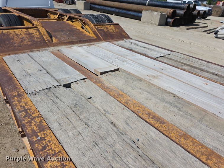 image for item EF3641 2004 Load King lowboy equipment trailer