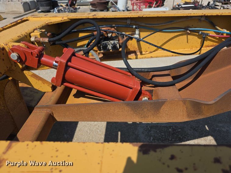 image for item EF3641 2004 Load King lowboy equipment trailer