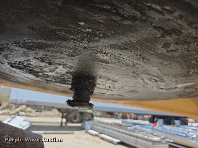 image for item EF3641 2004 Load King lowboy equipment trailer