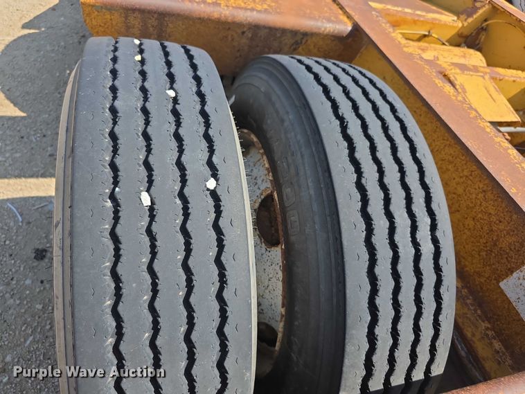 image for item EF3641 2004 Load King lowboy equipment trailer