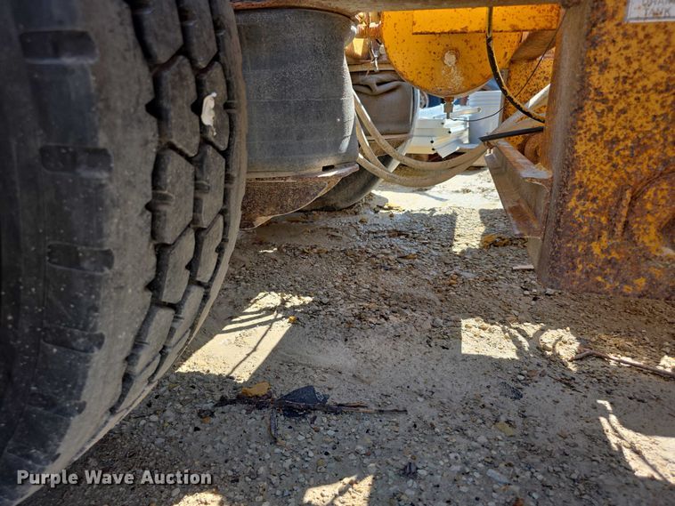 image for item EF3641 2004 Load King lowboy equipment trailer