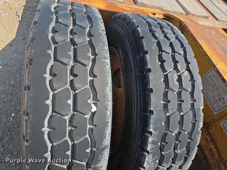 image for item EF3641 2004 Load King lowboy equipment trailer