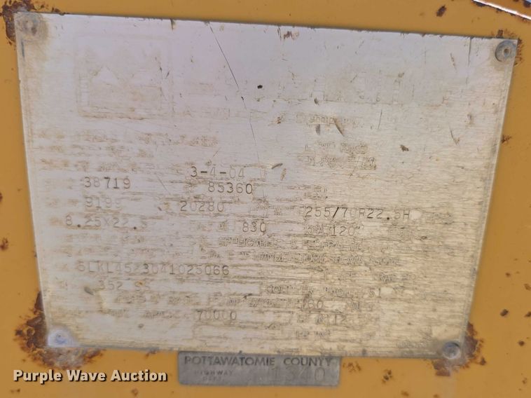 image for item EF3641 2004 Load King lowboy equipment trailer