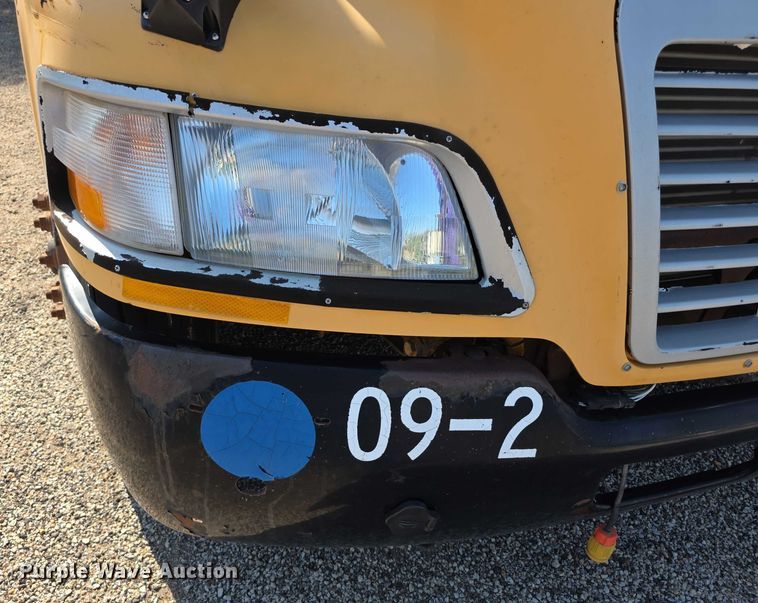image for item EF3652 2008 Blue Bird Vision school bus