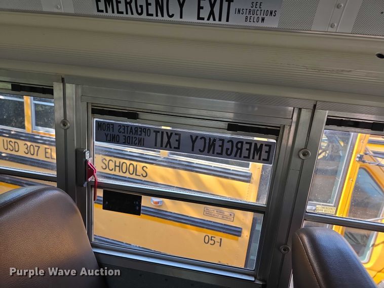image for item EF3652 2008 Blue Bird Vision school bus