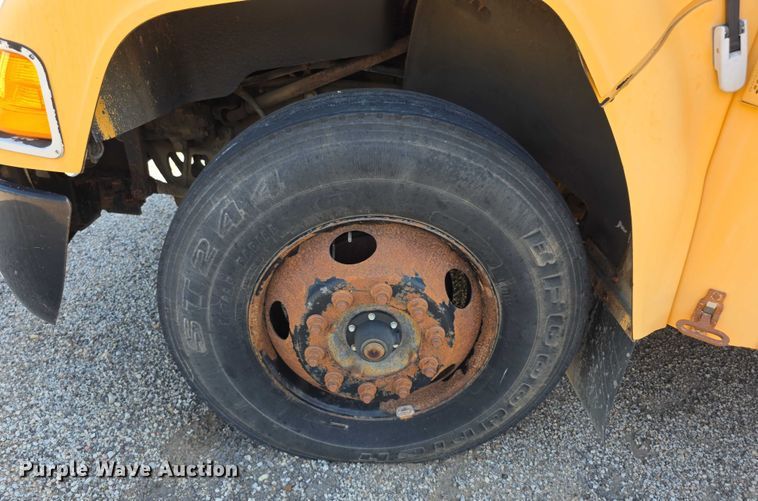 image for item EF3652 2008 Blue Bird Vision school bus