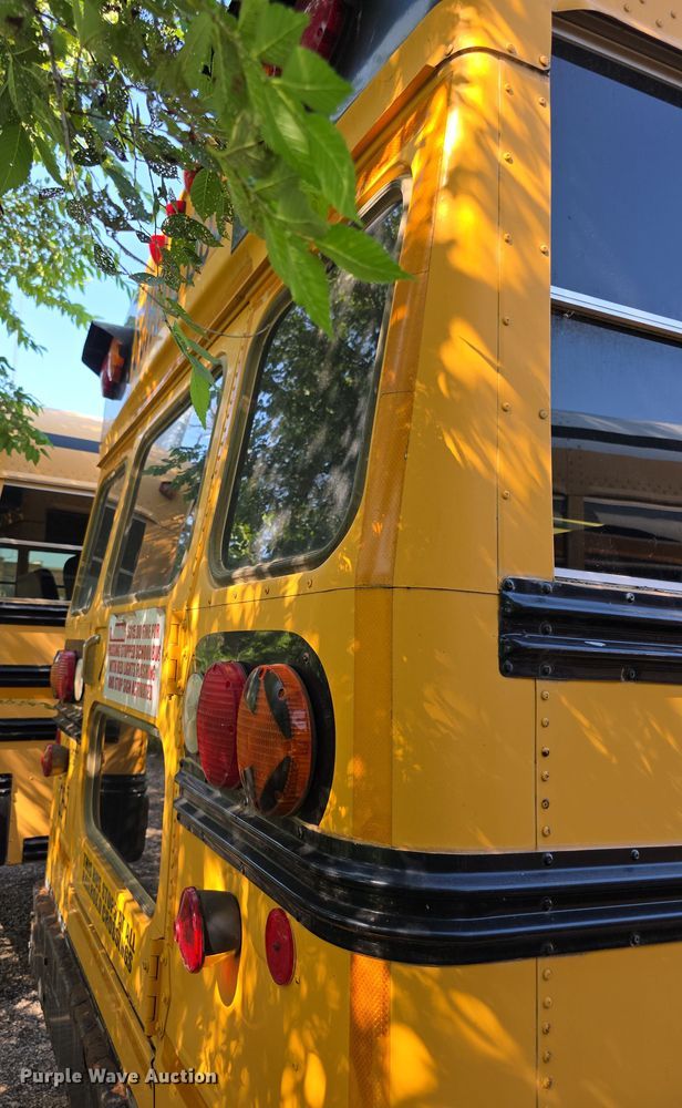 image for item EF3653 2005 Ford  E450 Super Duty  school bus