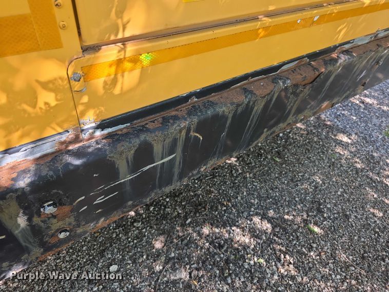 image for item EF3653 2005 Ford  E450 Super Duty  school bus