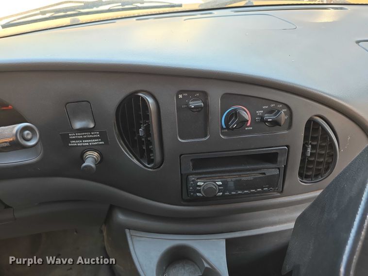 image for item EF3653 2005 Ford  E450 Super Duty  school bus