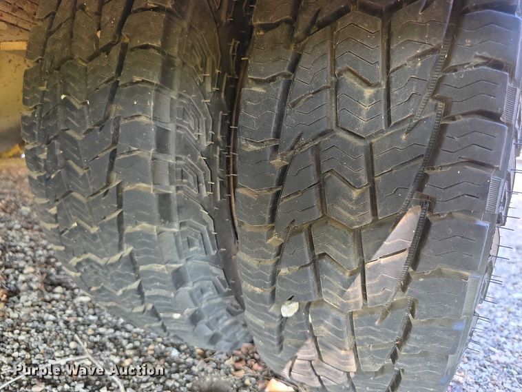 image for item EF3653 2005 Ford  E450 Super Duty  school bus