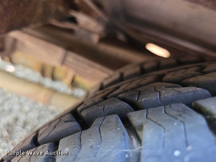 image for item EF3653 2005 Ford  E450 Super Duty  school bus