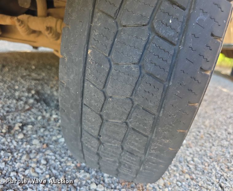 image for item EF3653 2005 Ford  E450 Super Duty  school bus