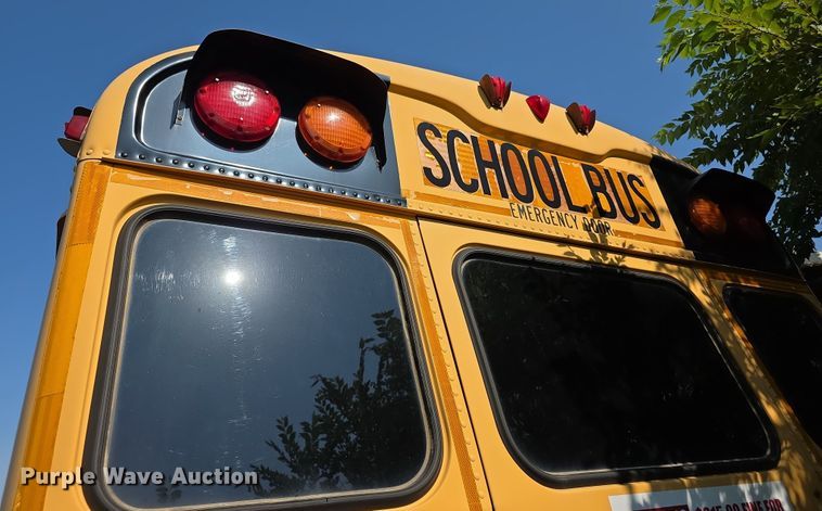 image for item EF3654 2007 Blue Bird Vision school bus