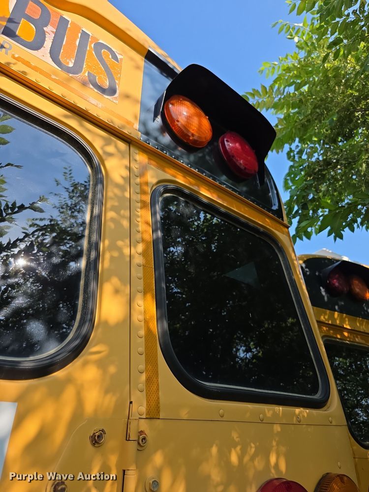 image for item EF3654 2007 Blue Bird Vision school bus