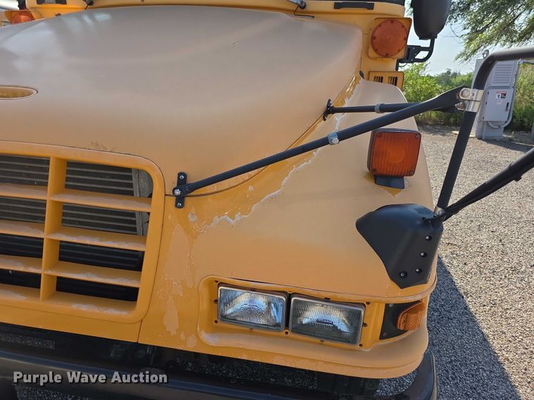 image for item EF3654 2007 Blue Bird Vision school bus