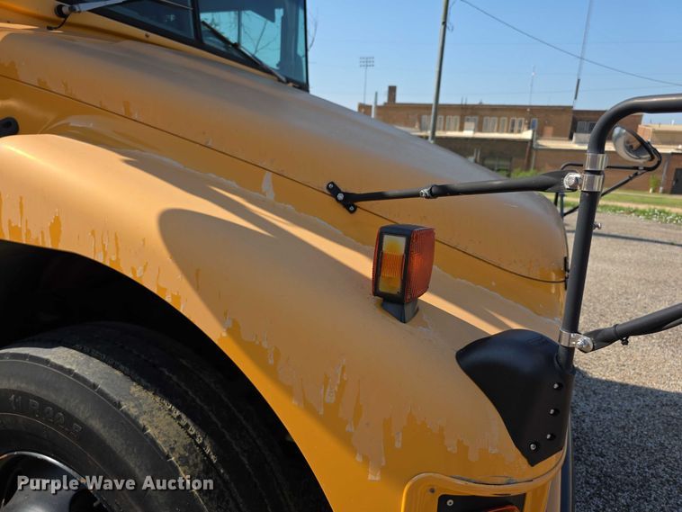 image for item EF3654 2007 Blue Bird Vision school bus