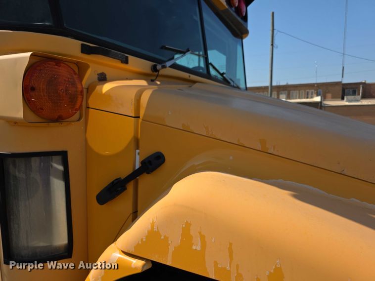 image for item EF3654 2007 Blue Bird Vision school bus