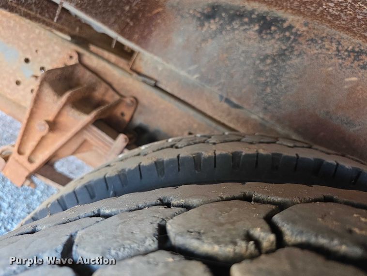 image for item EF3654 2007 Blue Bird Vision school bus