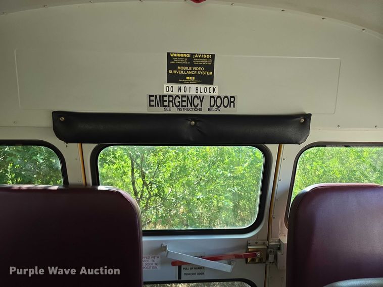 image for item EF3654 2007 Blue Bird Vision school bus