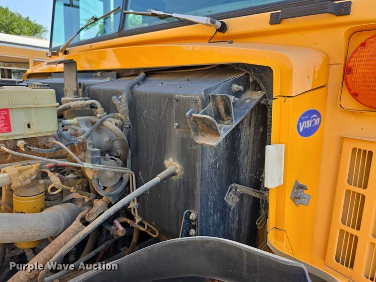 image for item EF3654 2007 Blue Bird Vision school bus