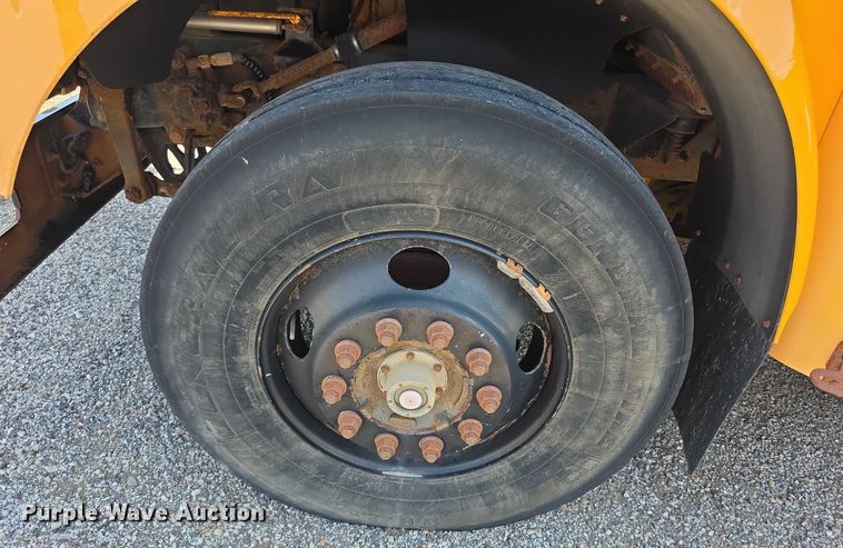 image for item EF3654 2007 Blue Bird Vision school bus