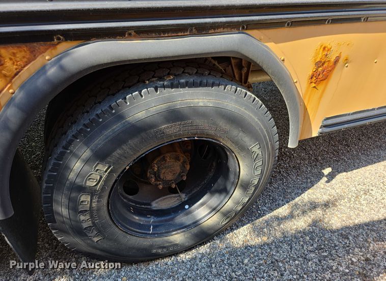 image for item EF3654 2007 Blue Bird Vision school bus