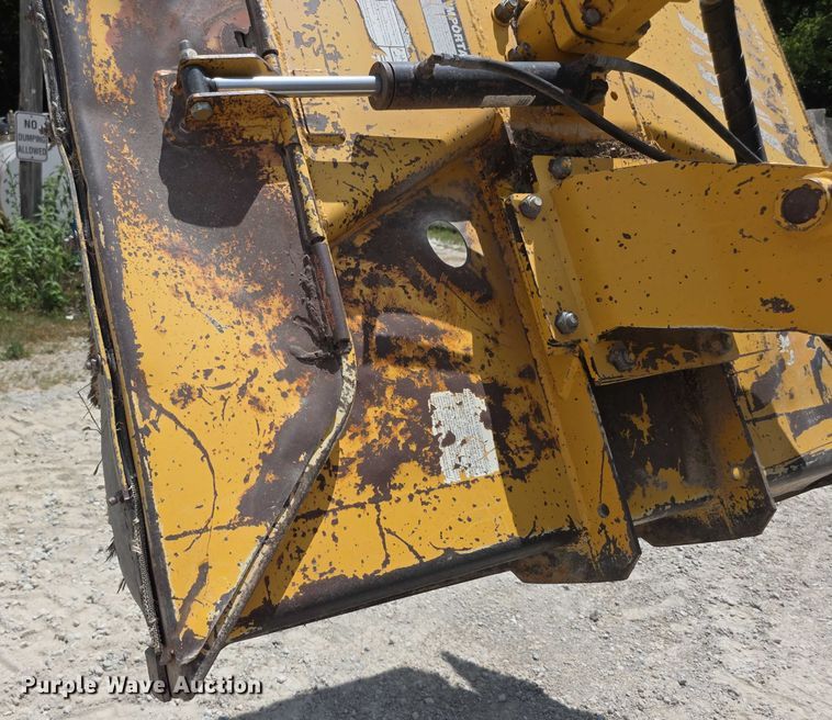 image for item EF3656 Challenger T455B tractor