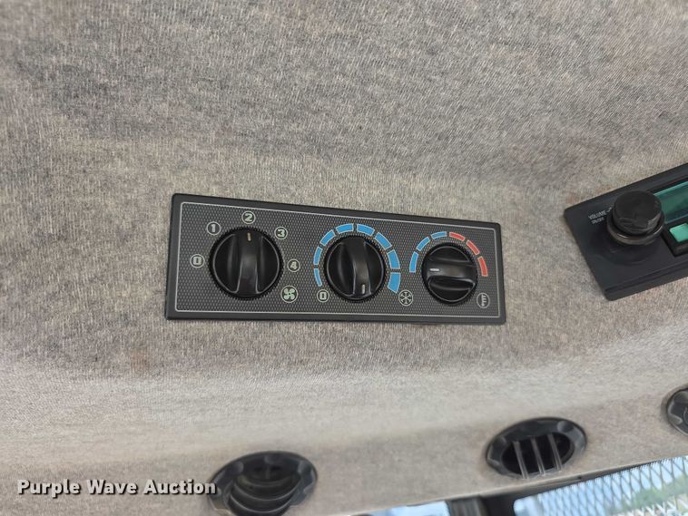 image for item EF3656 Challenger T455B tractor