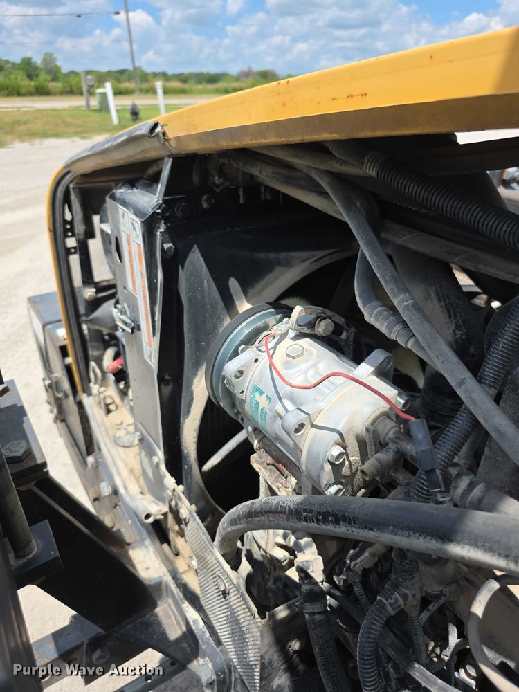 image for item EF3656 Challenger T455B tractor