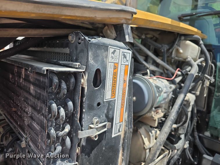 image for item EF3656 Challenger T455B tractor