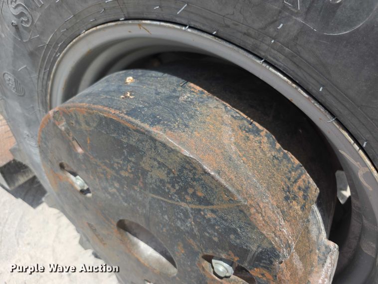 image for item EF3656 Challenger T455B tractor