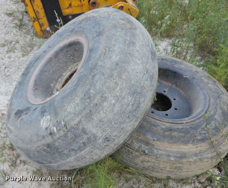 image for item EF3656 Challenger T455B tractor