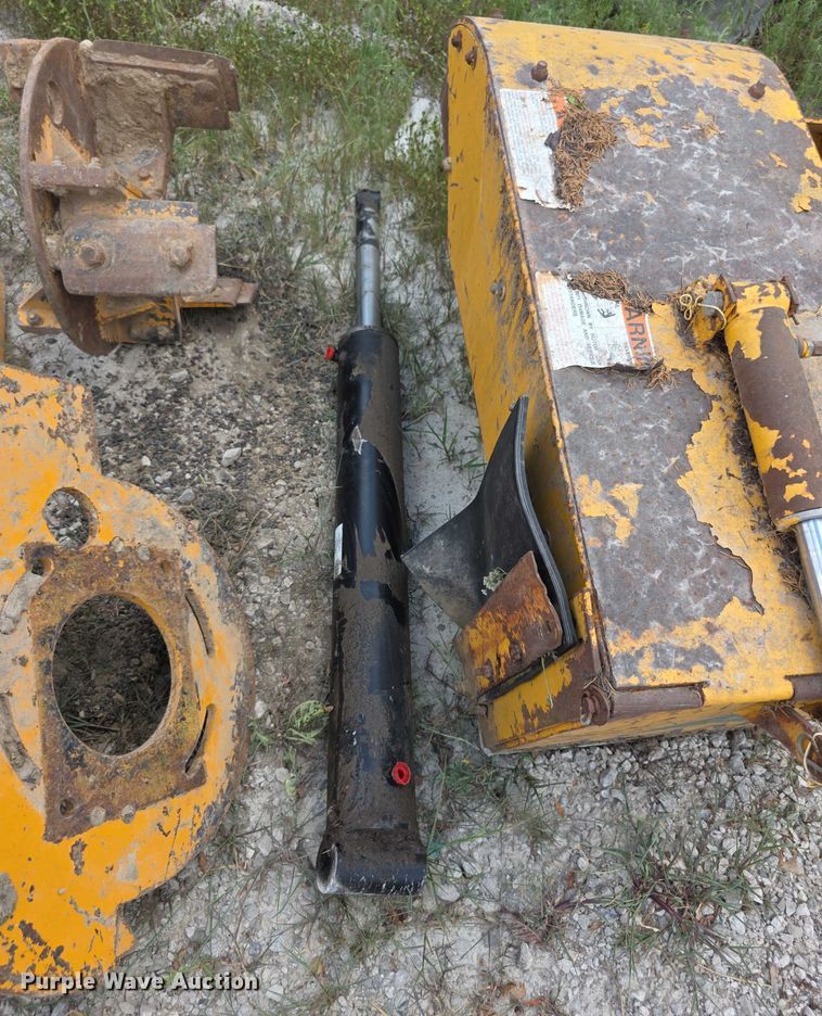 image for item EF3656 Challenger T455B tractor