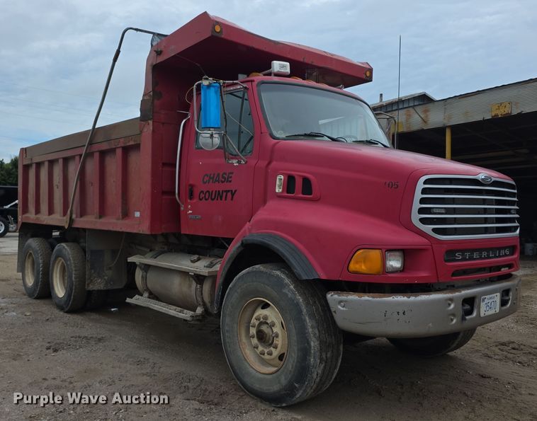 image for item EF3658 2006 Sterling L-Line dump truck