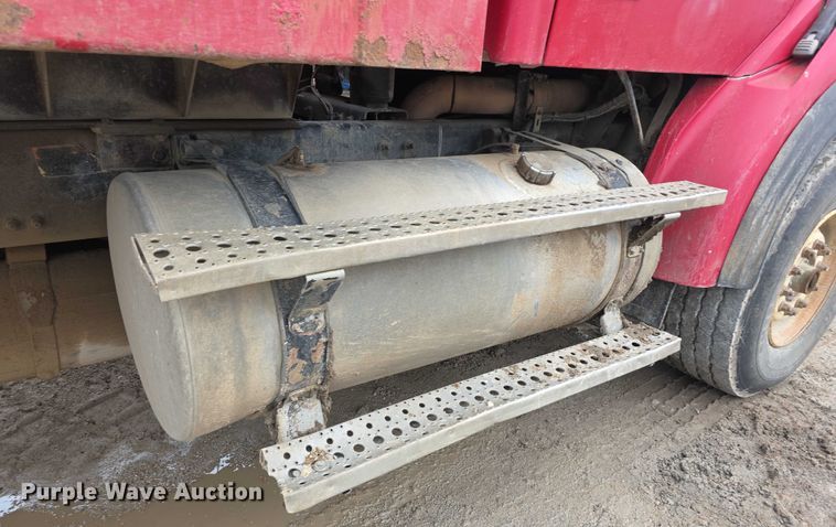 image for item EF3658 2006 Sterling L-Line dump truck