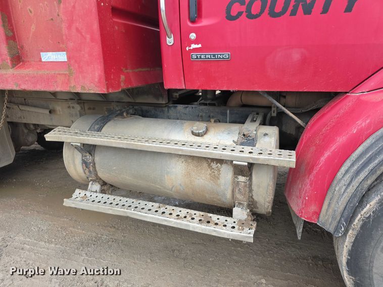 image for item EF3658 2006 Sterling L-Line dump truck