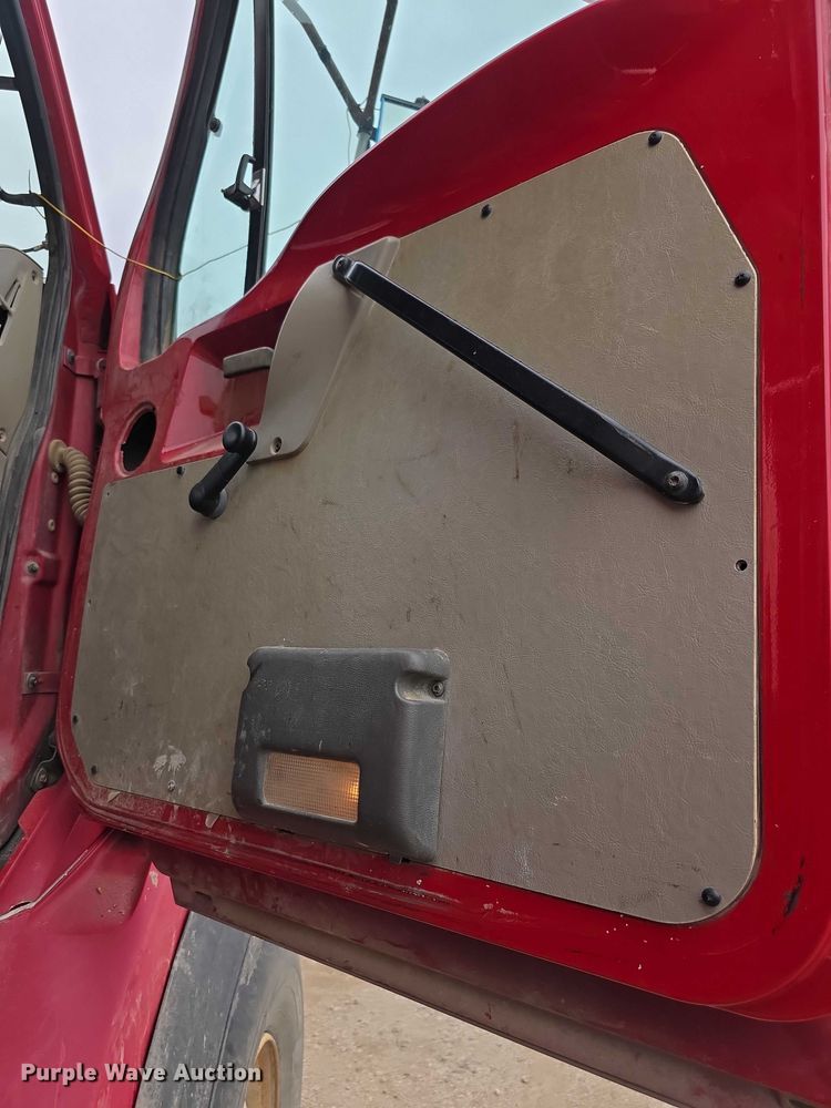 image for item EF3658 2006 Sterling L-Line dump truck