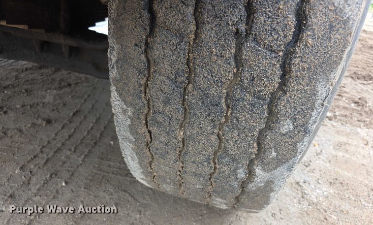 image for item EF3658 2006 Sterling L-Line dump truck