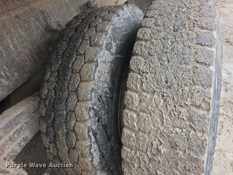 image for item EF3658 2006 Sterling L-Line dump truck