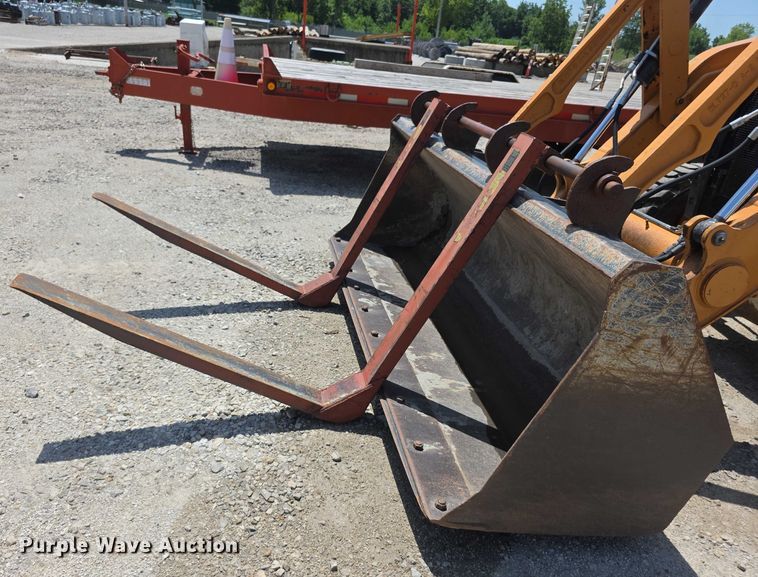 image for item EF3672 2013 Case 580 Super M backhoe