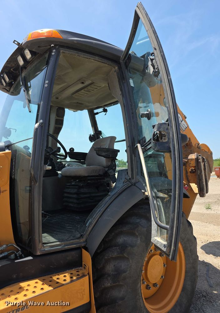 image for item EF3672 2013 Case 580 Super M backhoe