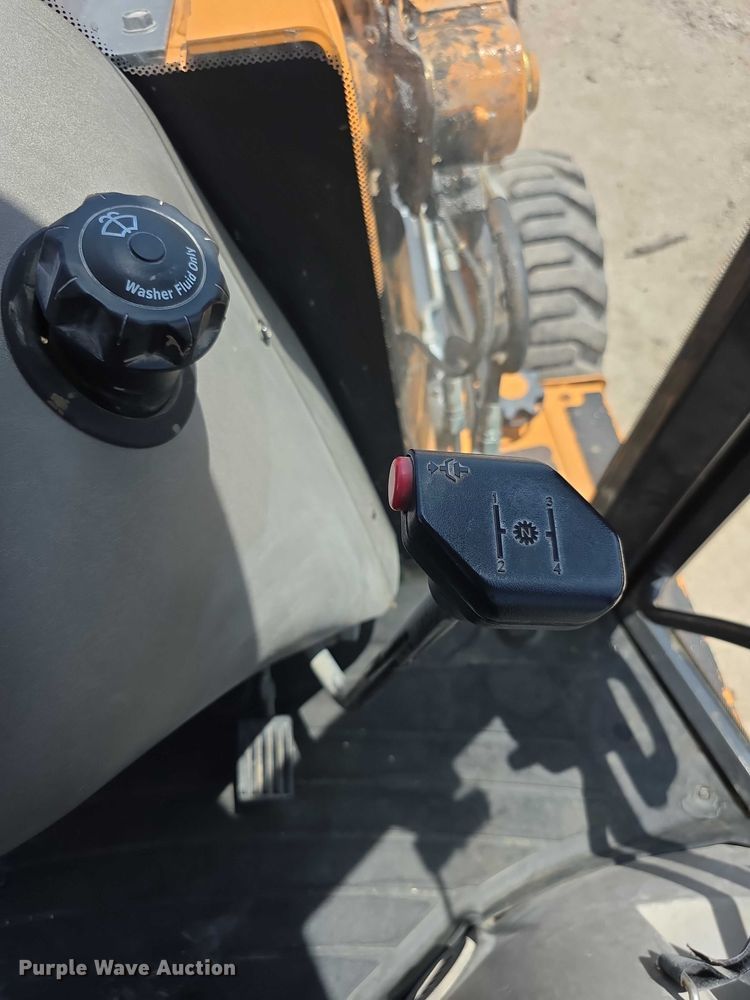 image for item EF3672 2013 Case 580 Super M backhoe