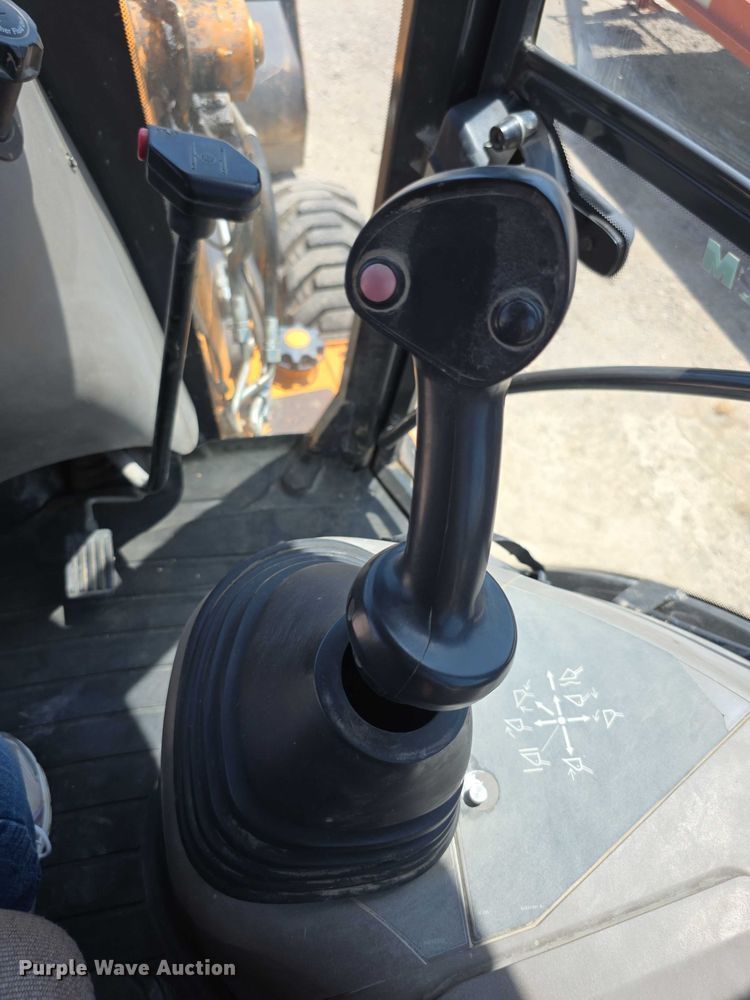 image for item EF3672 2013 Case 580 Super M backhoe